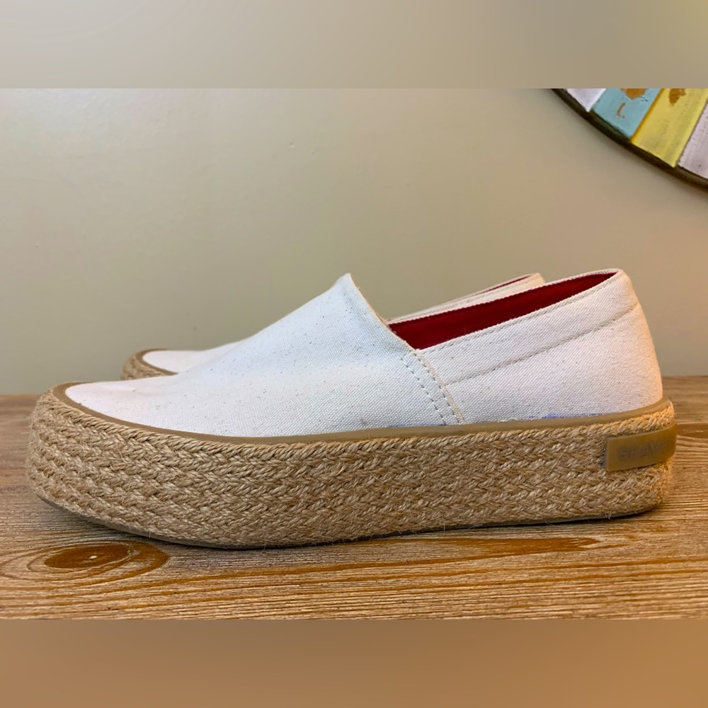 SeaVees Cream Espadrilles Casual Slip-On